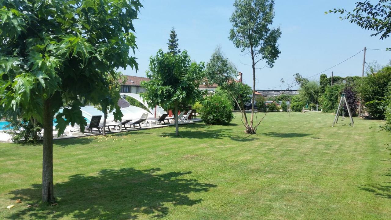 Gite 1, Domaine Logis Gascogne Saint-Justin  Bagian luar foto